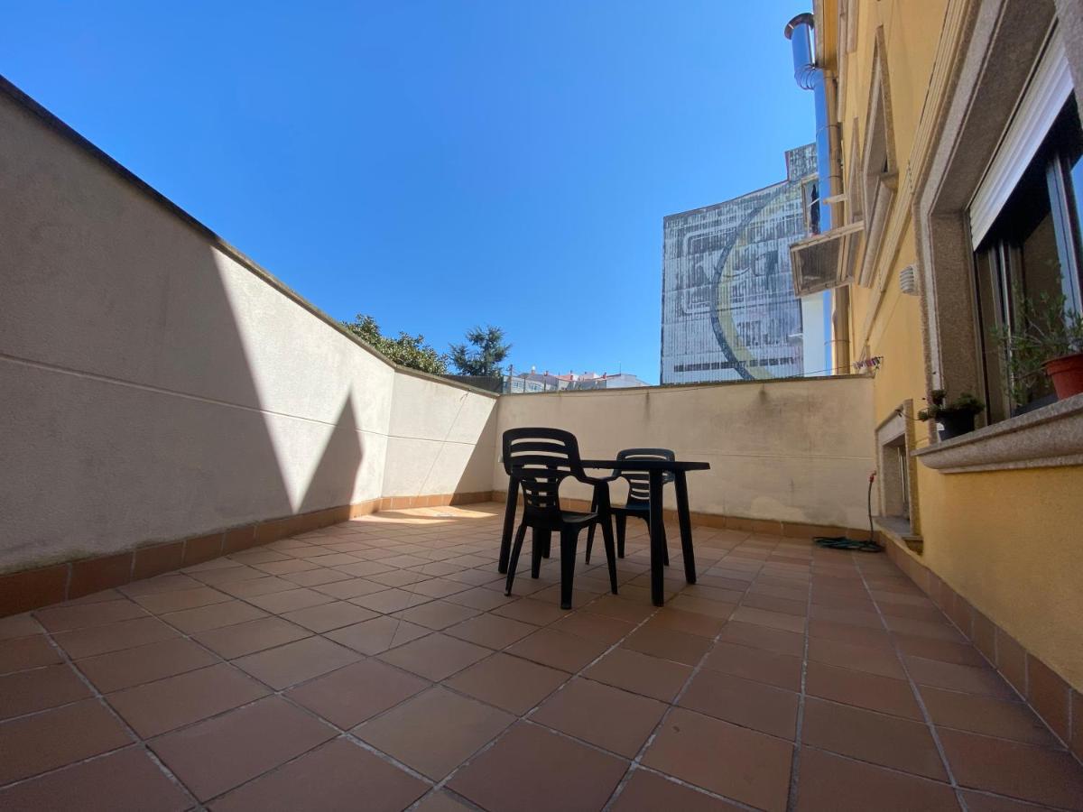 Apartamento a 5 min caminando de la Playa Sta. Cristina, Oleiros  Exterior foto